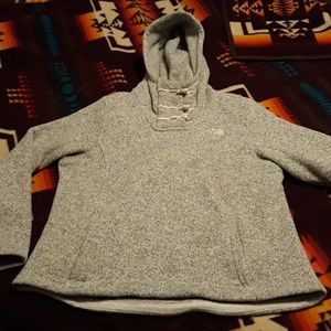 North Face Crescent hooded fleece pullover